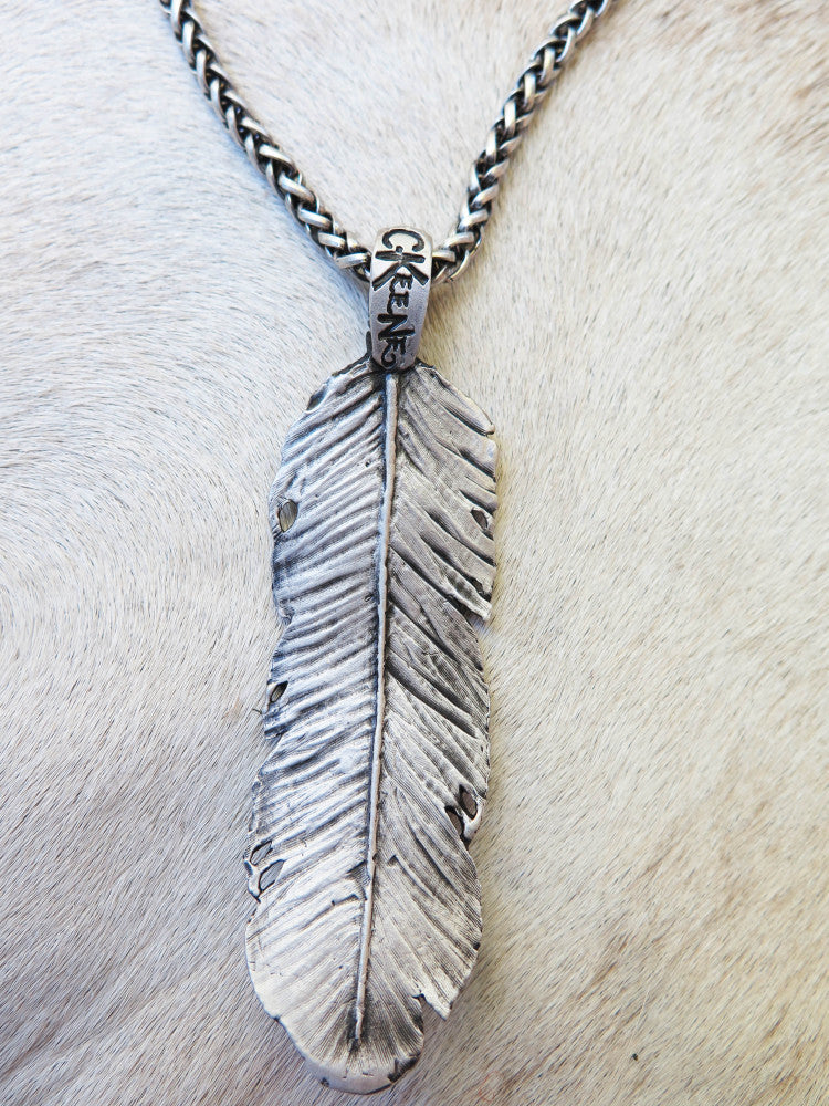 Cielo Feather Necklace (Sterling Silver)